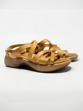 Dansko Womens Lolita Chunky Sandal Size 7.5  38 Resort Coastal Beach Leather